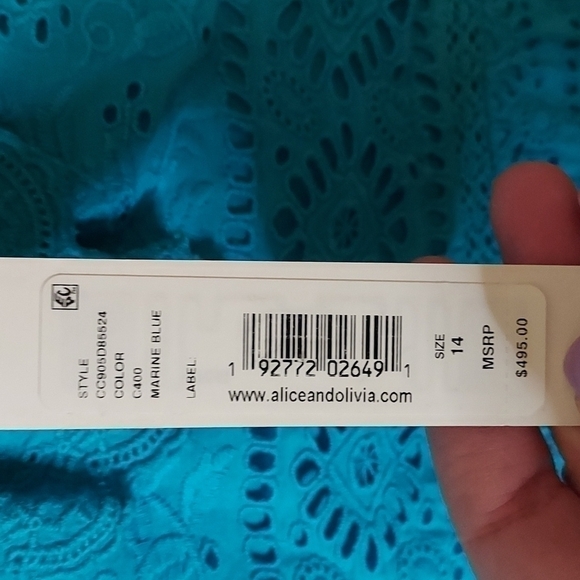 Alice + Olivia Cantara Lace Overlay Dress - Picture 8 of 13